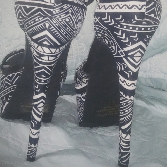 Platform Pumps heels - Picture 4 of 5